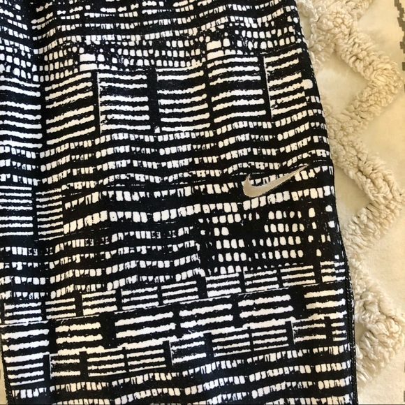 Nike Dri Fit Stretch Legging Workout Pants - Picture 4 of 9